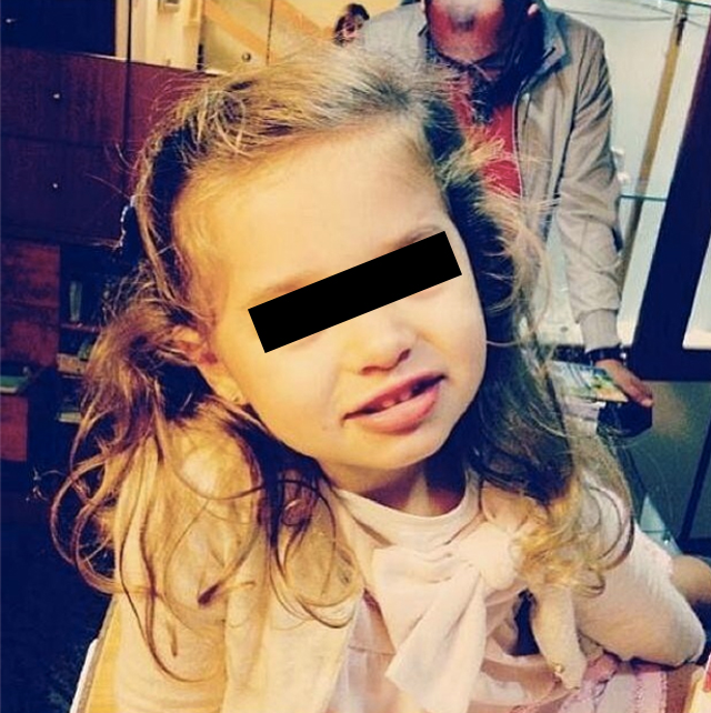 În prezent, Maya trăieşte la bunicii din partea tatălui, în Italia