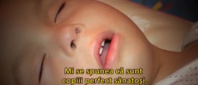 Reacţia INCREDIBILĂ a medicului acuzat că ar fi vinovat de orbirea unor gemeni născuţi prematur