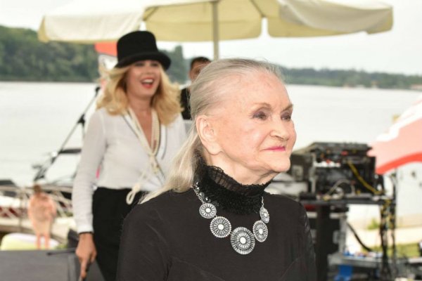 A murit Zina Dumitrescu!