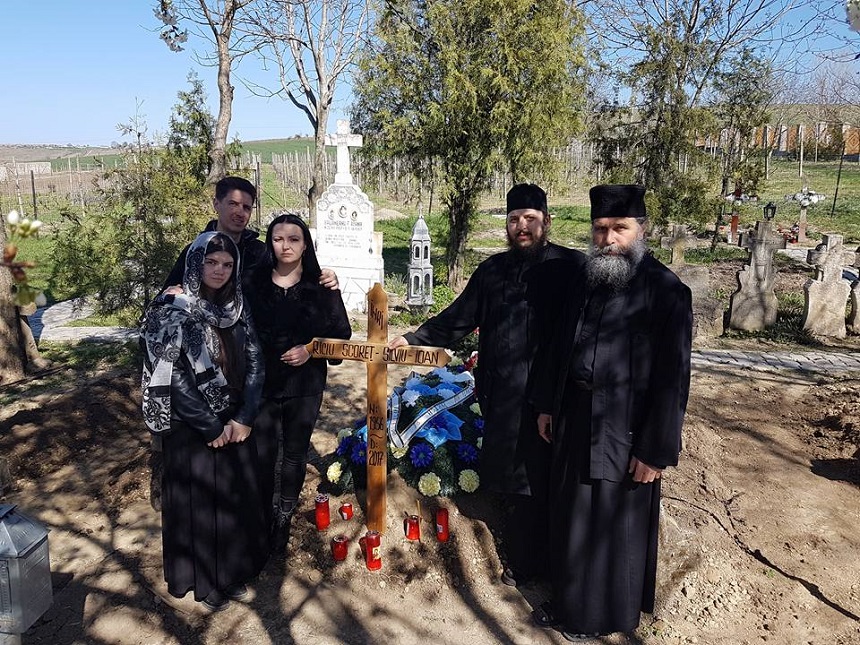 Foto Fiica Lui Aurelian Preda La Inmormantarea Tatălui Silvaniei Riciu La Fix 6 Luni L A Luat Acolo