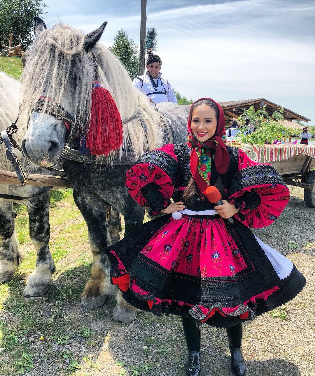 Cand Are Loc Petrecerea De Nuntă A Vlăduţei Lupău Dacă Ar Fi